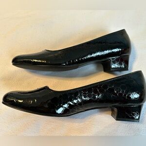 Trotter dress shoes- 8N